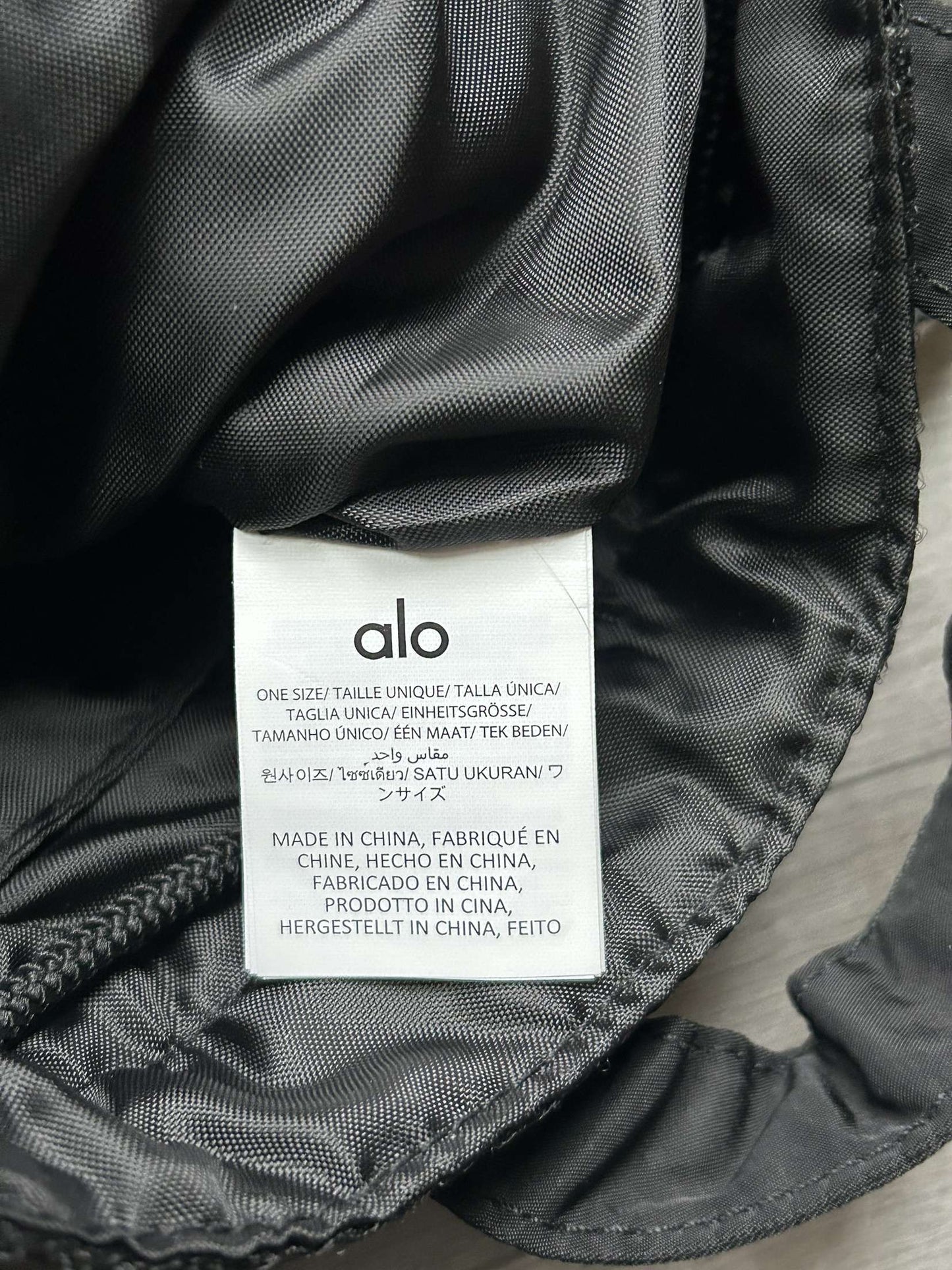 Alo Yoga Crossbody Bucket Bag Black New With Tags