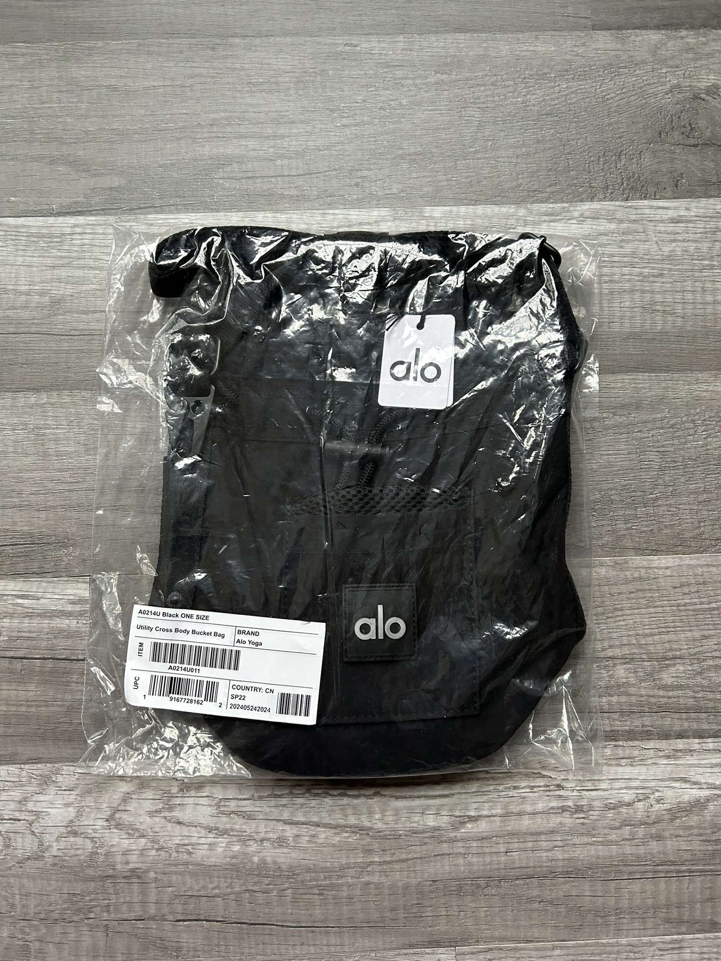 Alo Yoga Crossbody Bucket Bag Black New With Tags