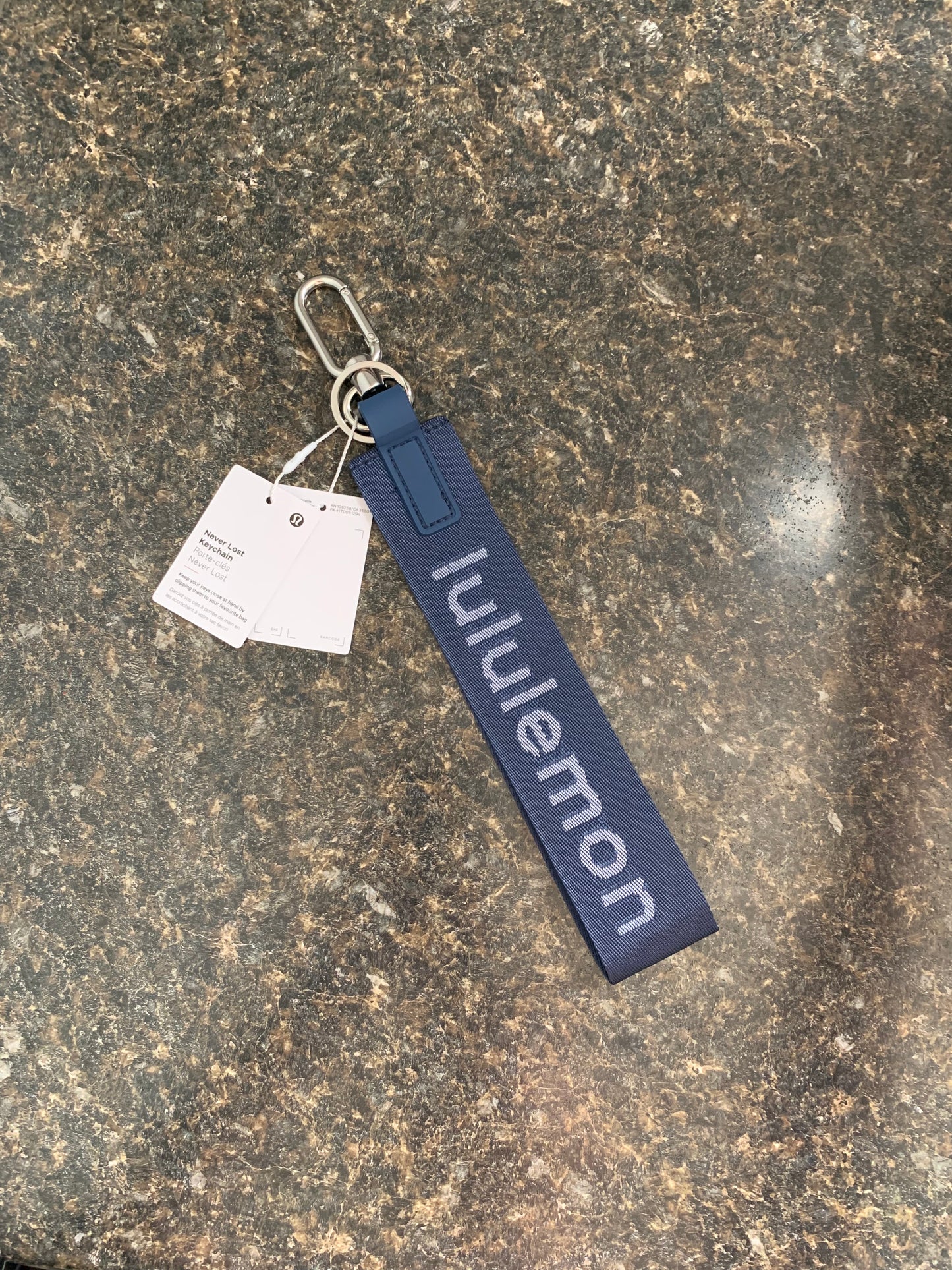 Lululemon Never Lost Keychain Navy Blue and White New With Tags