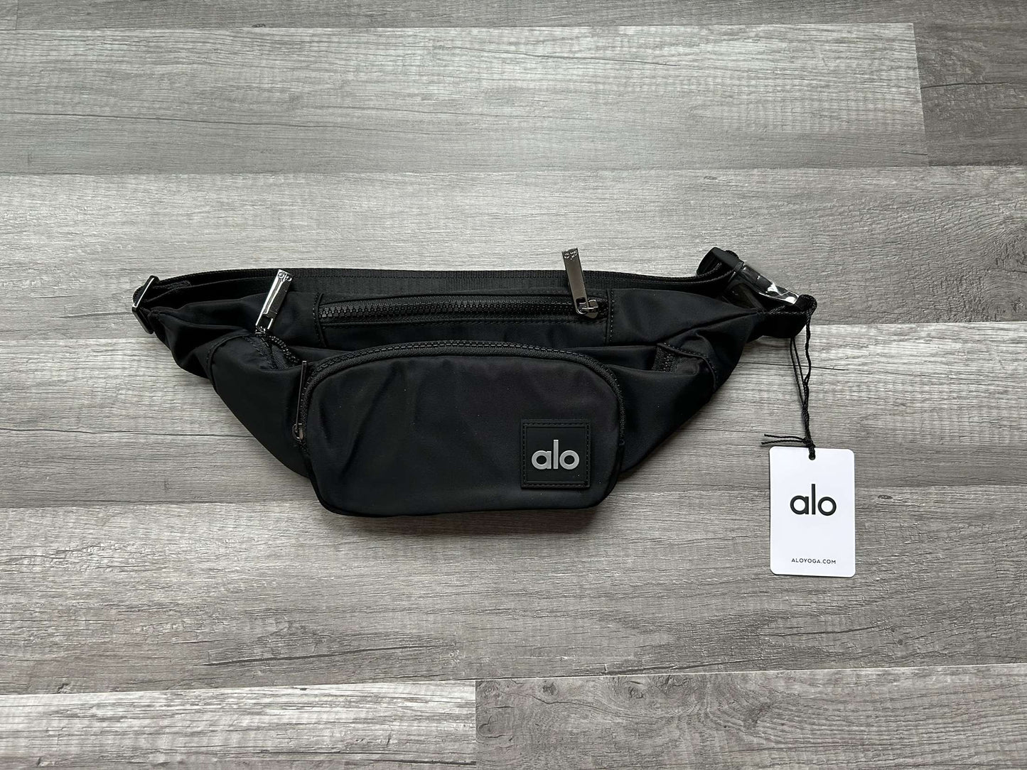 Alo Yoga Explorer Fanny Pack Black New With Tags 3L