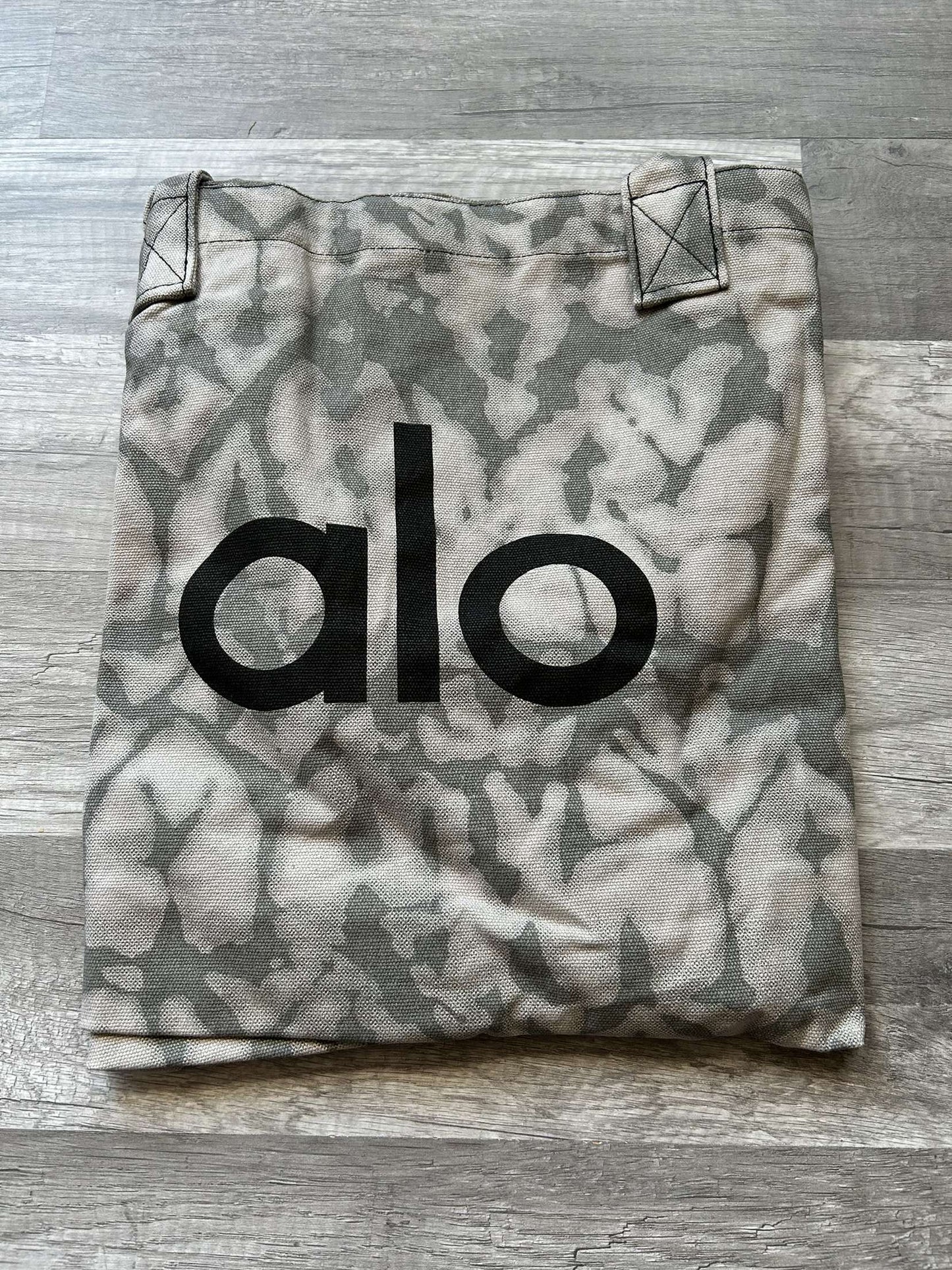 Alo Yoga Canvas Iconic Shopper Tote Bag Gray Tie Die