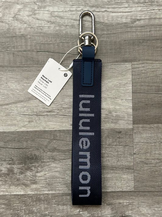 Lululemon Never Lost Keychain Navy Blue and White New With Tags