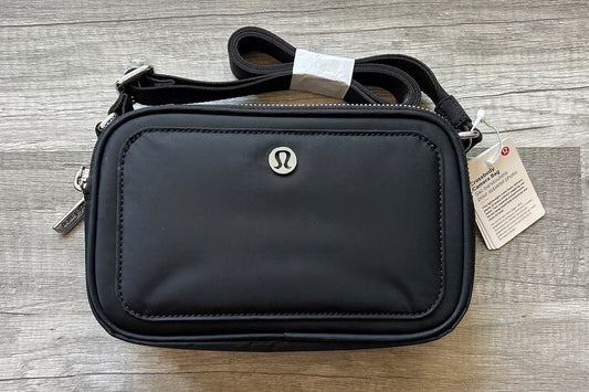 Lululemon Crossbody Camera Bag Black New With Tags 2L