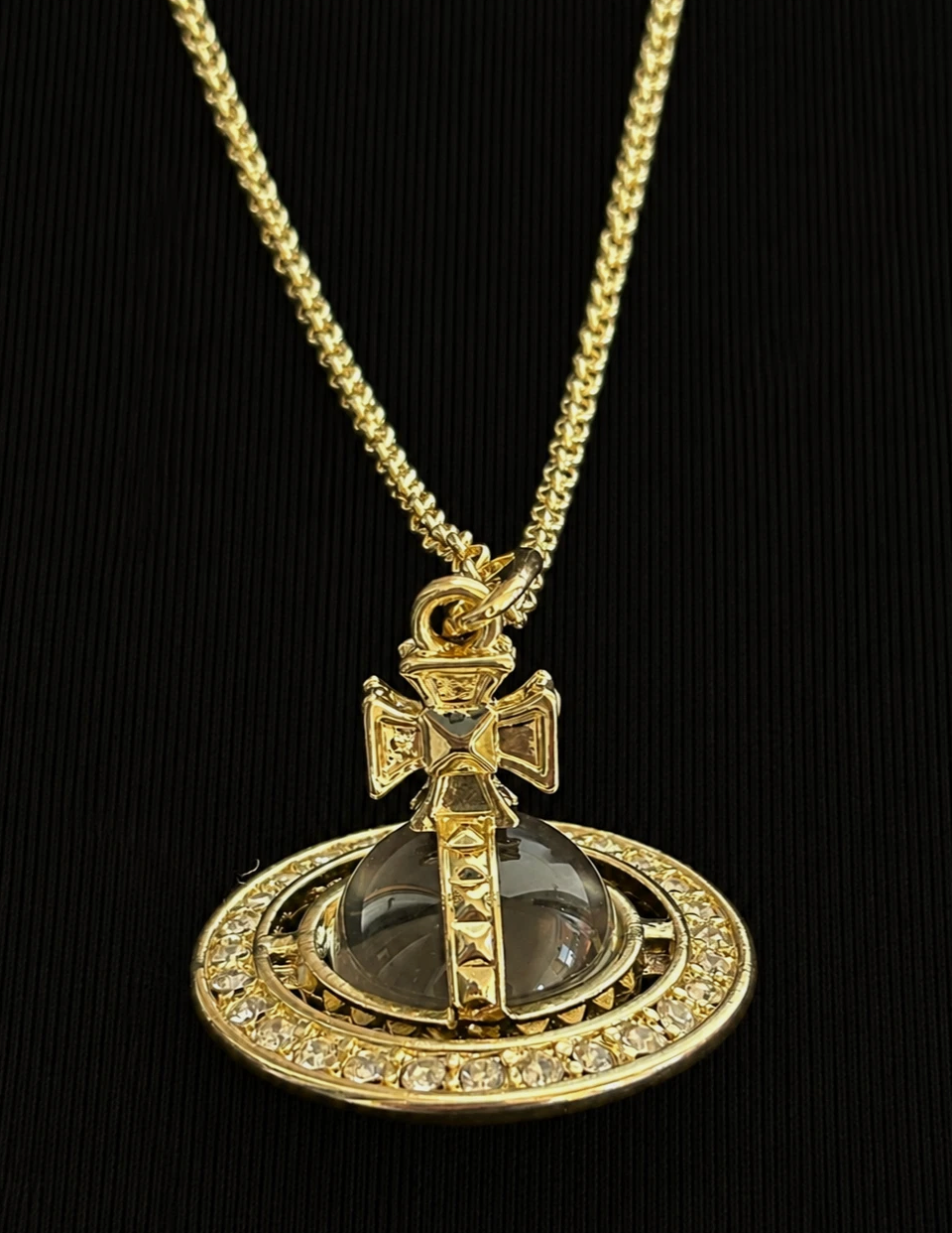 Vivienne Westwood Orb Necklace Pendant Gold Brand New