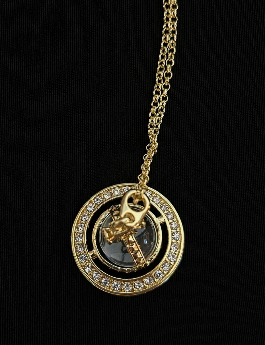 Vivienne Westwood Orb Necklace Pendant Gold Brand New