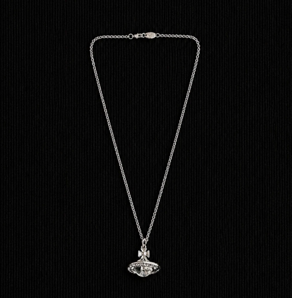 Vivienne Westwood Orb Necklace Pendant Silver Brand New